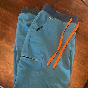 Women’s Figs Jogger Scrub Pants Large Tall
